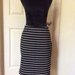 White House Black Market mini